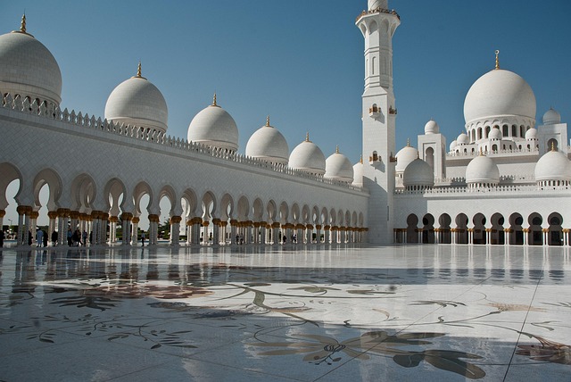 Abu Dhabi 4